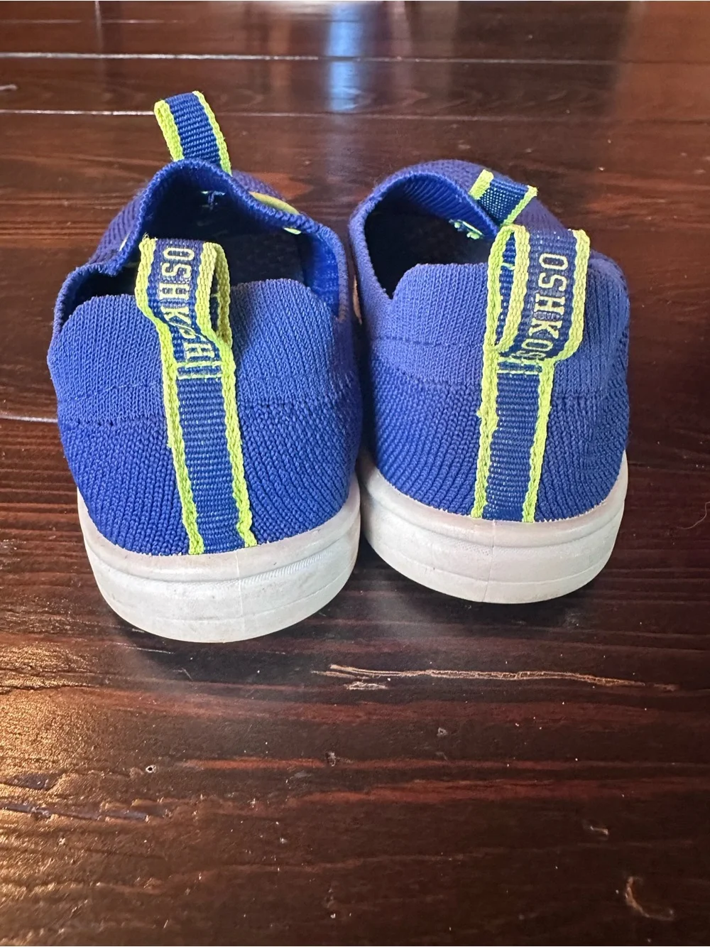 Osh Kosh Kids Blue Knit Water Shoes with Lime Accents